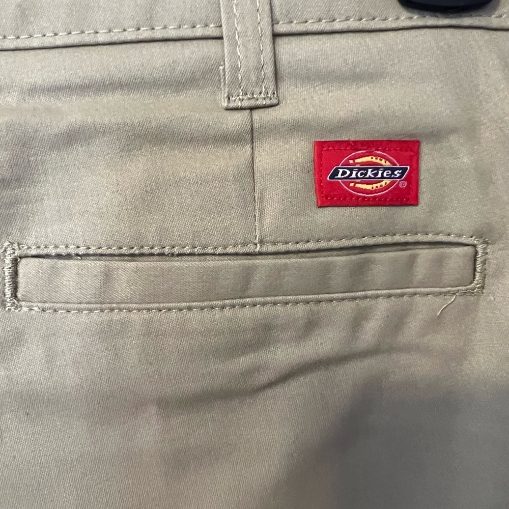NEW NWT Women’s Dickie Pants 14R Khaki